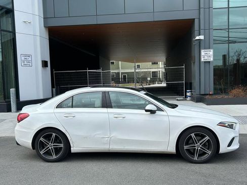 Used 2019 Mercedes-Benz A 220 4MATIC image 4