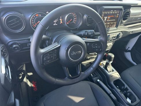 Used 2023 Jeep Wrangler Altitude image 22