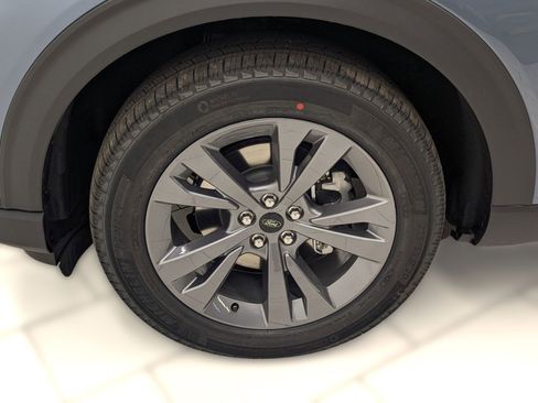 New 2026 Ford Explorer Active w/ Active Comfort Package image 9