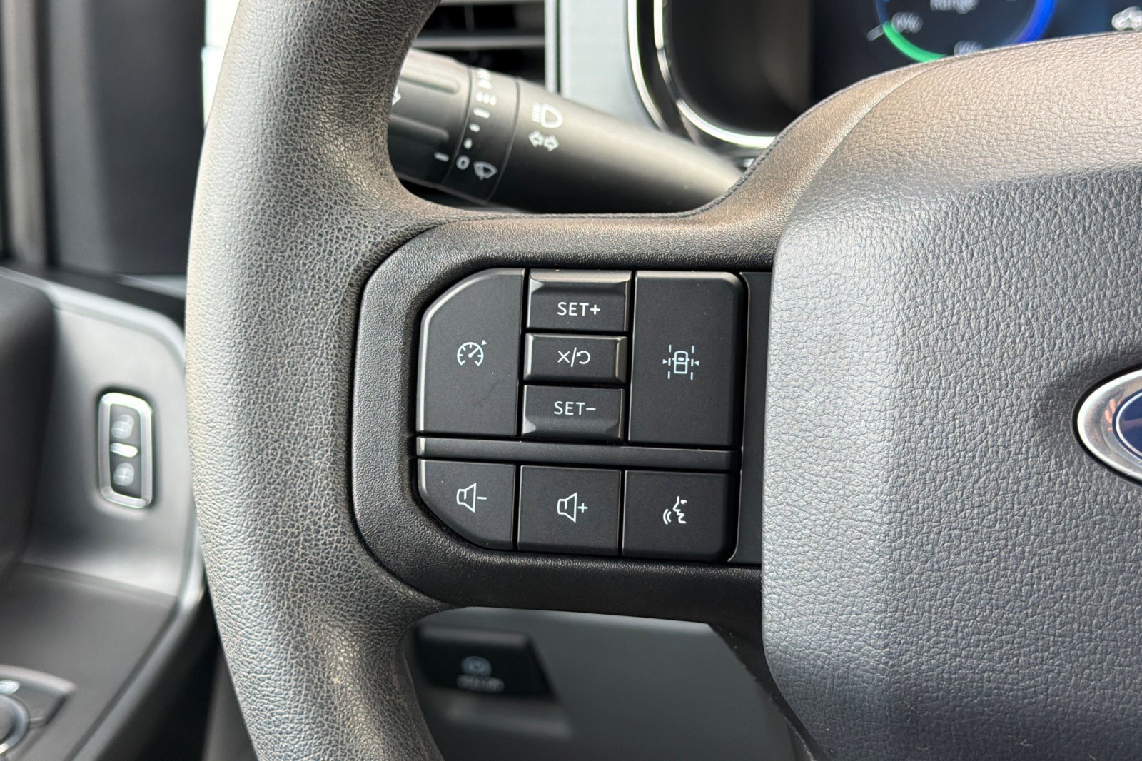 Used 2023 Ford F150 Lightning Pro AWD/4WD image 30