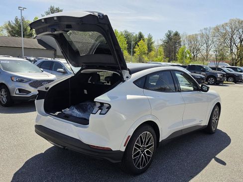New 2026 Ford Mustang Mach-E Premium AWD/4WD image 10