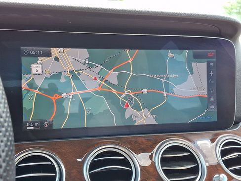 Used 2017 Mercedes-Benz E 300 4MATIC image 18