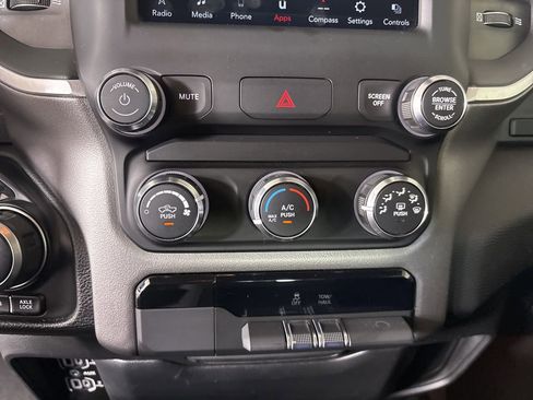 Used 2020 RAM 1500 Big Horn image 18