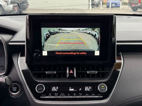 Certified 2023 Toyota Corolla Cross XLE image 25