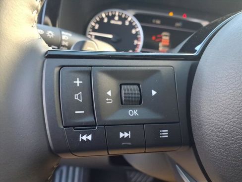 New 2025 Nissan Pathfinder SL image 20