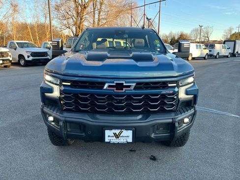 Used 2024 Chevrolet Silverado 1500 ZR2 w/ ZR2 Bison Edition AWD/4WD image 3