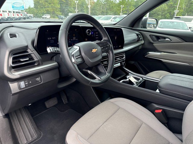 Used 2026 Chevrolet Traverse LT w/ Driver Confidence Package FWD image 20