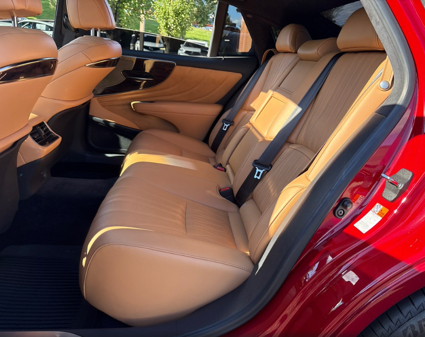 Used 2022 Lexus LS 500 AWD w/ Interior Upgrade Package image 9