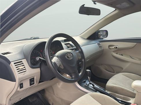 Used 2013 Toyota Corolla L FWD image 10