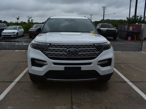 Used 2020 Ford Explorer Limited AWD/4WD image 2