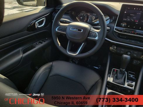 Used 2026 Jeep Compass Latitude AWD/4WD image 14