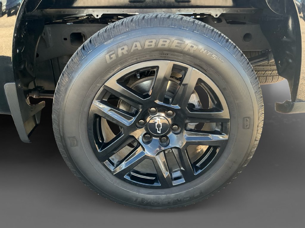 Used 2024 Chevrolet Silverado 1500 Custom w/ LPO, Dark Essentials Package RWD image 14