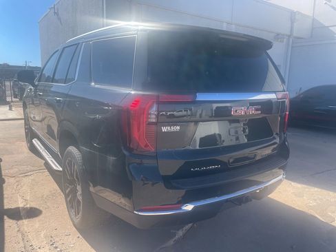 Used 2025 GMC Yukon Elevation w/ Elevation Premium Package image 3