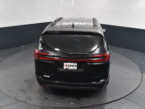 New 2026 Chrysler Pacifica Limited w/ S Appearance Package AWD/4WD image 41