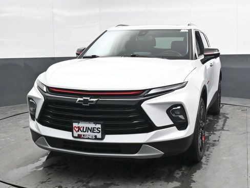 Used 2023 Chevrolet Blazer LT AWD/4WD image 8