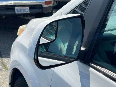 Used 2016 Toyota Sienna LE image 19