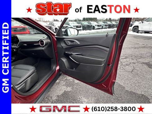 Certified 2024 Chevrolet Trax RS image 11