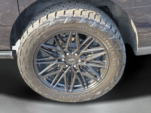 Used 2026 Ford Expedition Max Platinum w/ Stealth Performance Package AWD/4WD image 37