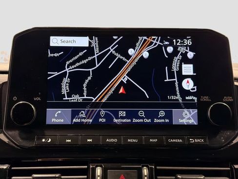 Used 2023 Nissan Pathfinder Platinum AWD/4WD image 12
