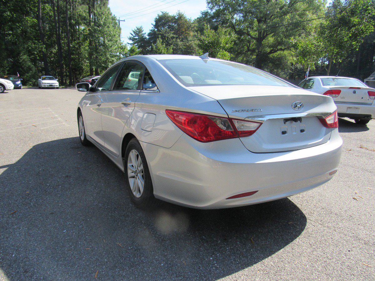 Used 2013 Hyundai Sonata GLS FWD image 4