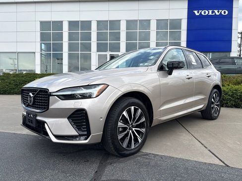 Certified 2023 Volvo XC60 B5 Plus w/ Climate Package AWD/4WD image 2