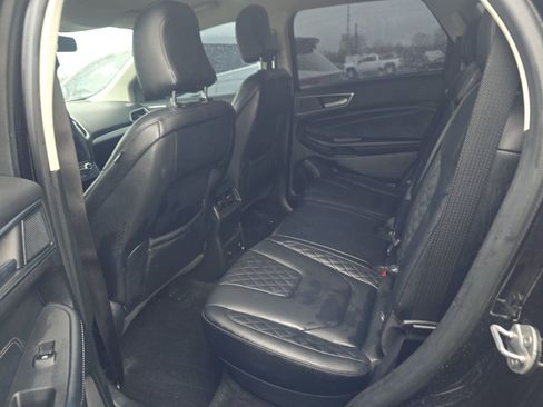 Used 2024 Ford Edge Titanium AWD/4WD image 18
