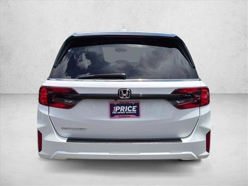 Used 2025 Honda Odyssey EX-L image 6