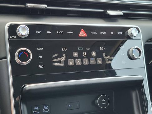 Used 2025 Genesis GV80 2.5T image 23