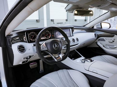 Used 2015 Mercedes-Benz S 63 AMG 4MATIC Coupe w/ Driver Assistance Package image 17