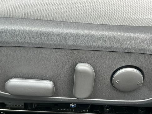 Used 2025 Hyundai Kona SEL image 23