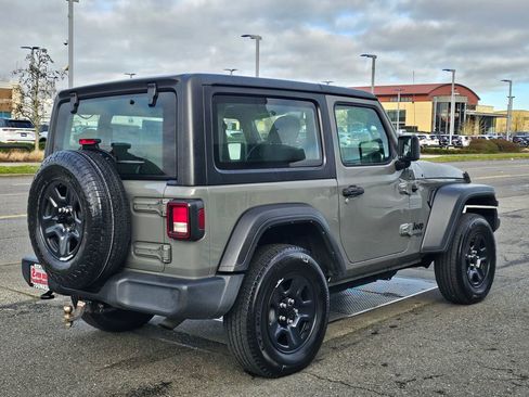 Used 2021 Jeep Wrangler Sport image 5