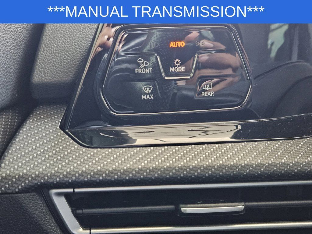 Used 2024 Volkswagen Golf R AWD/4WD image 22