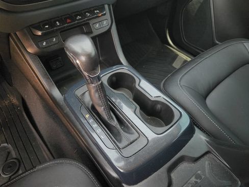 Used 2022 Chevrolet Colorado Z71 w/ Z71 Midnight Edition RWD image 18