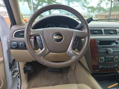 Used 2009 Chevrolet Tahoe LT w/ Luxury Package image 29