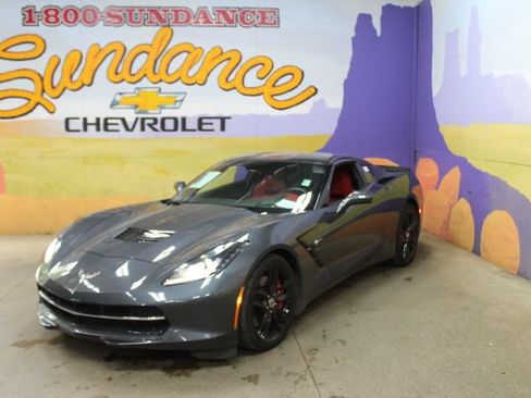 Used 2014 Chevrolet Corvette Stingray Coupe RWD image 2