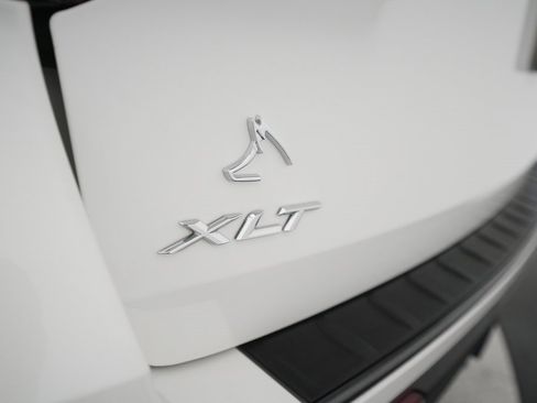 Used 2021 Ford Explorer XLT w/ XLT Sport Appearance Package image 34