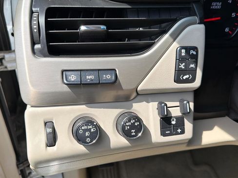 Used 2016 GMC Yukon Denali w/ Open Road Package AWD/4WD image 23