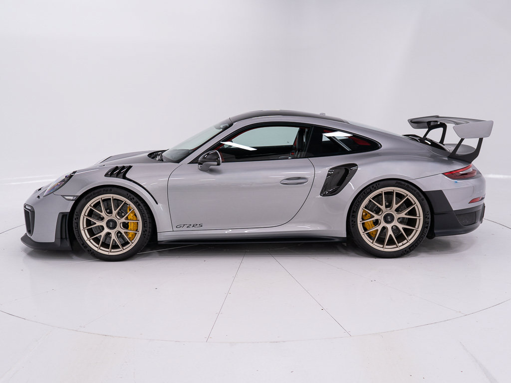 Used 2018 Porsche 911 GT2 RS RWD image 2