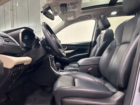 Used 2022 Subaru Ascent Limited w/ Technology Package image 9