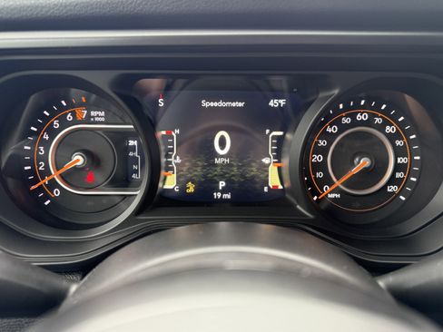 New 2026 Jeep Gladiator Sport AWD/4WD image 11