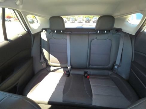 Used 2024 Chevrolet Trax LT FWD image 26