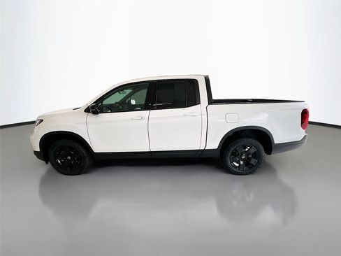 New 2026 Honda Ridgeline Black Edition image 8