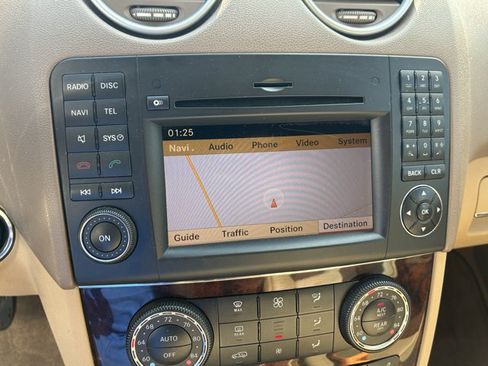 Used 2011 Mercedes-Benz ML 350 4MATIC image 16