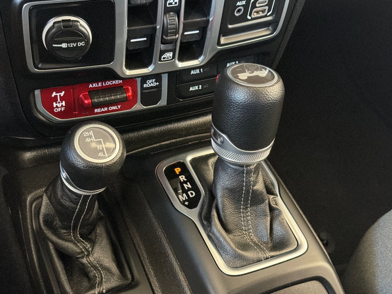 Used 2025 Jeep Wrangler Unlimited Sport AWD/4WD image 24