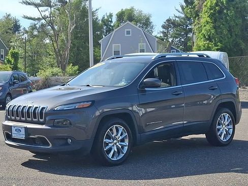 Used 2015 Jeep Cherokee Limited w/ Luxury Group FWD image 3
