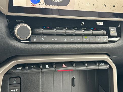 New 2026 Toyota Tundra Limited AWD/4WD image 22
