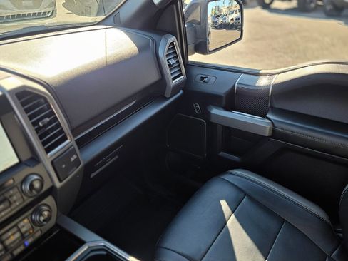 Used 2017 Ford F150 Raptor w/ Equipment Group 802A Luxury image 39