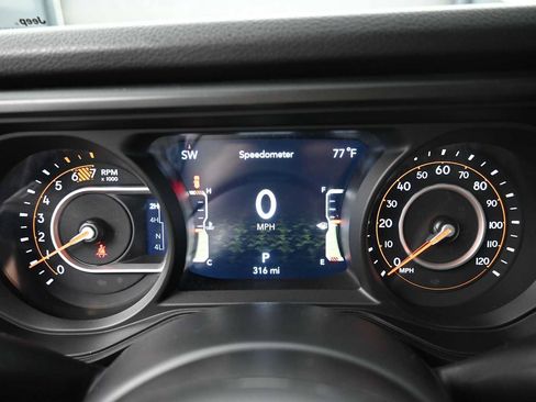 Used 2026 Jeep Wrangler Sport AWD/4WD image 7