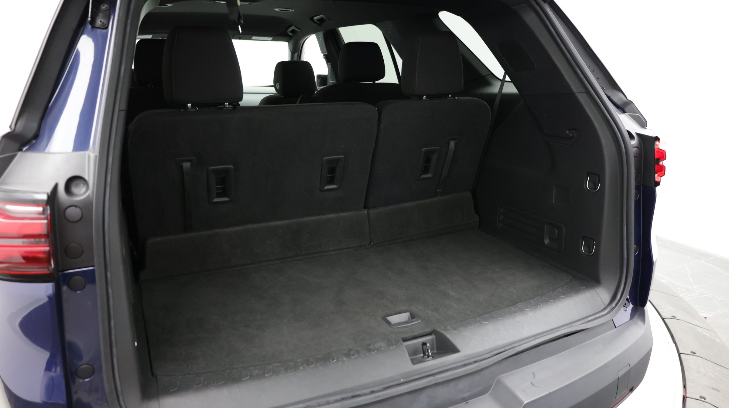 Used 2023 Chevrolet Traverse LT FWD image 37