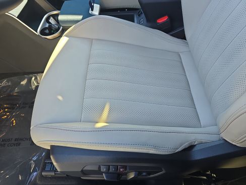 Certified 2025 MINI Cooper Countryman S w/ Comfort Package Max image 18